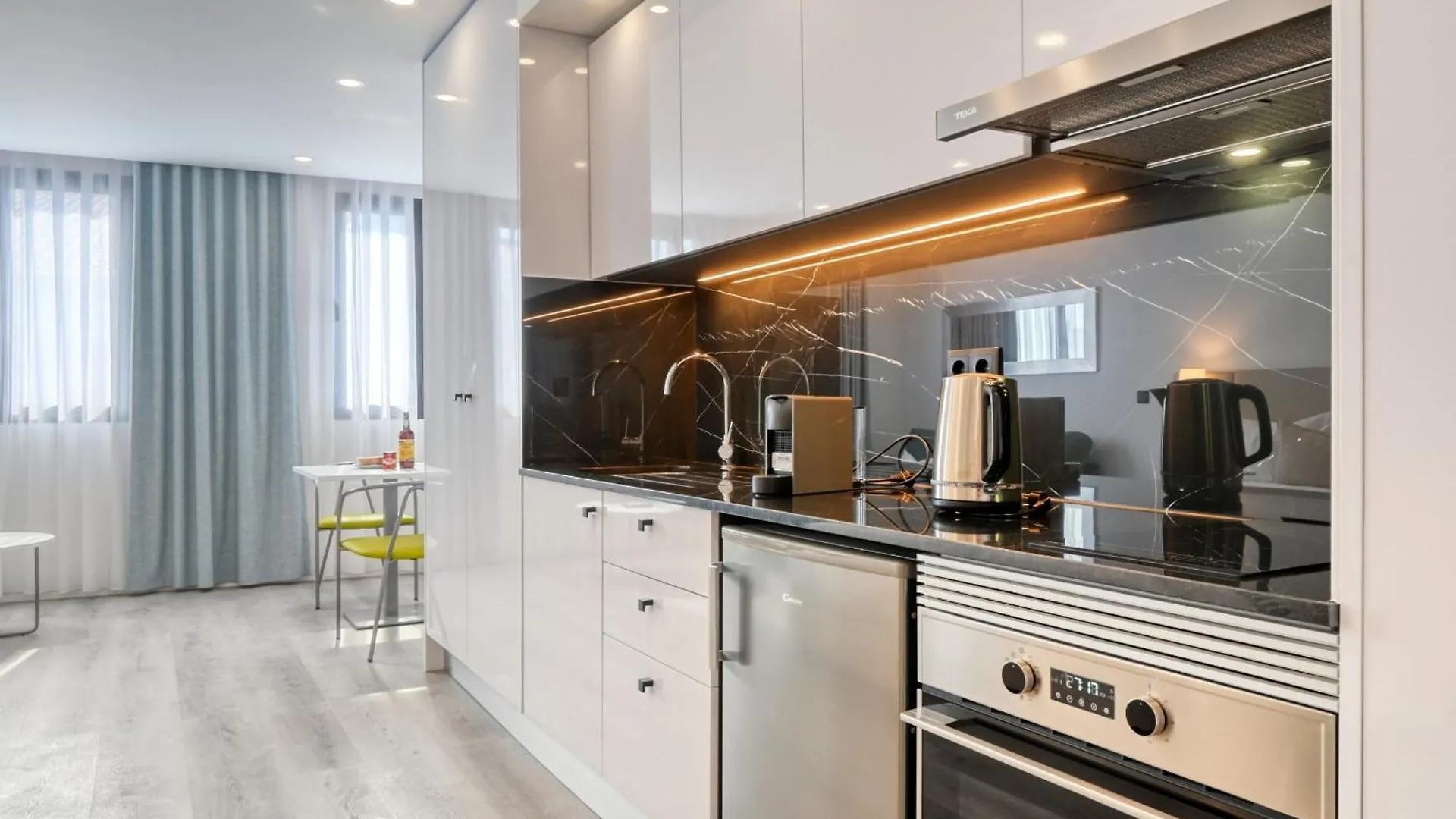 Bse15 Apartments 4K, A Home In Madeira Funchal   Funchal (Madeira)